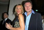 Liam Neeson rehace su vida con una mujer "increíblemente fam